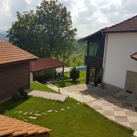 Gæstehus поликсения петиня