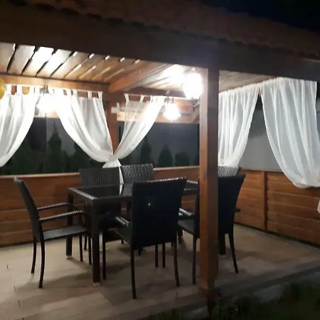 بيت ضيافة поликсения петиня *