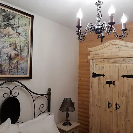 بيت ضيافة поликсения петиня