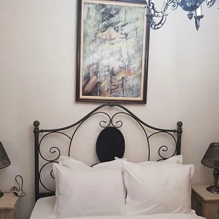 поликсения петиня بيت ضيافة تريفنا