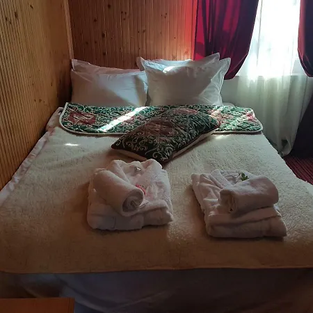 поликсения петиня 招待所 特里亚夫纳