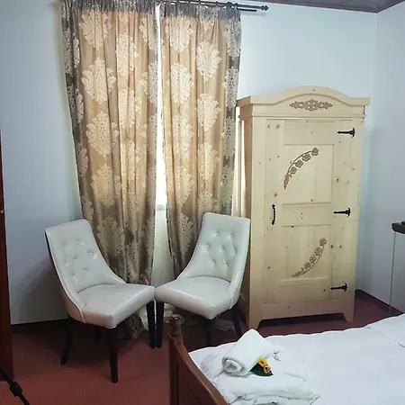 поликсения петиня Gasthof *
