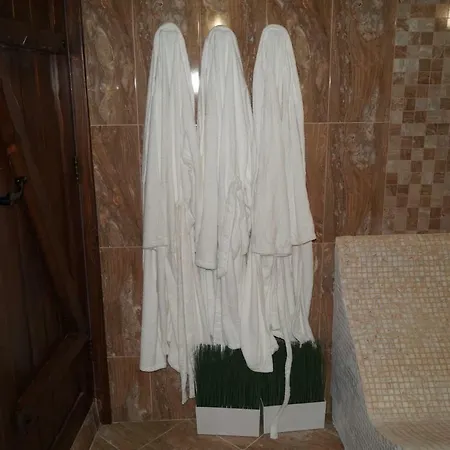 поликсения петиня تريفنا