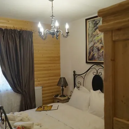 Maison d'hôtes поликсения петиня *