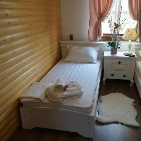 поликсения петиня بيت ضيافة تريفنا