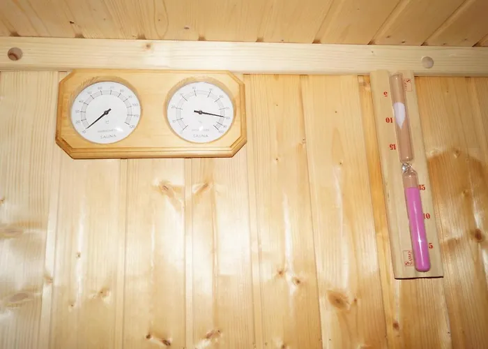 поликсения петиня *